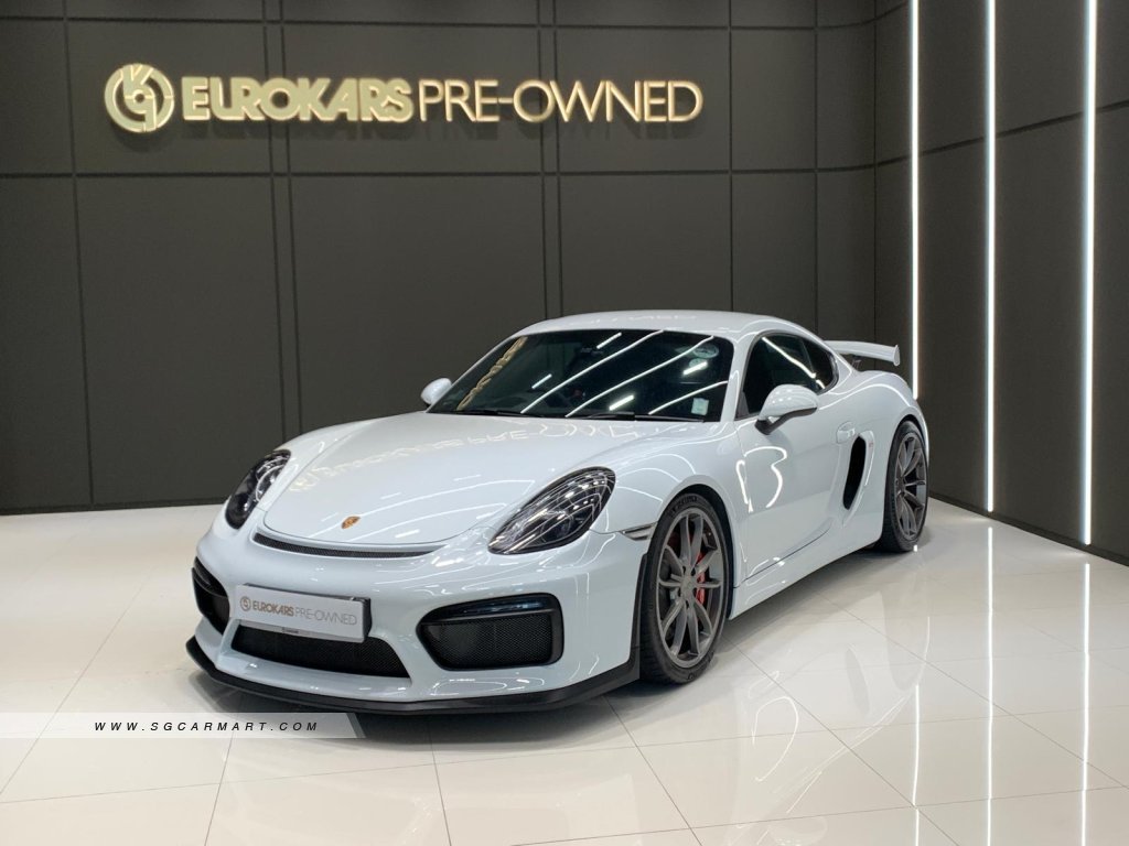 Porsche Cayman GT4 3.8M