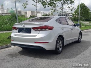 Hyundai Elantra 1.6A GLS