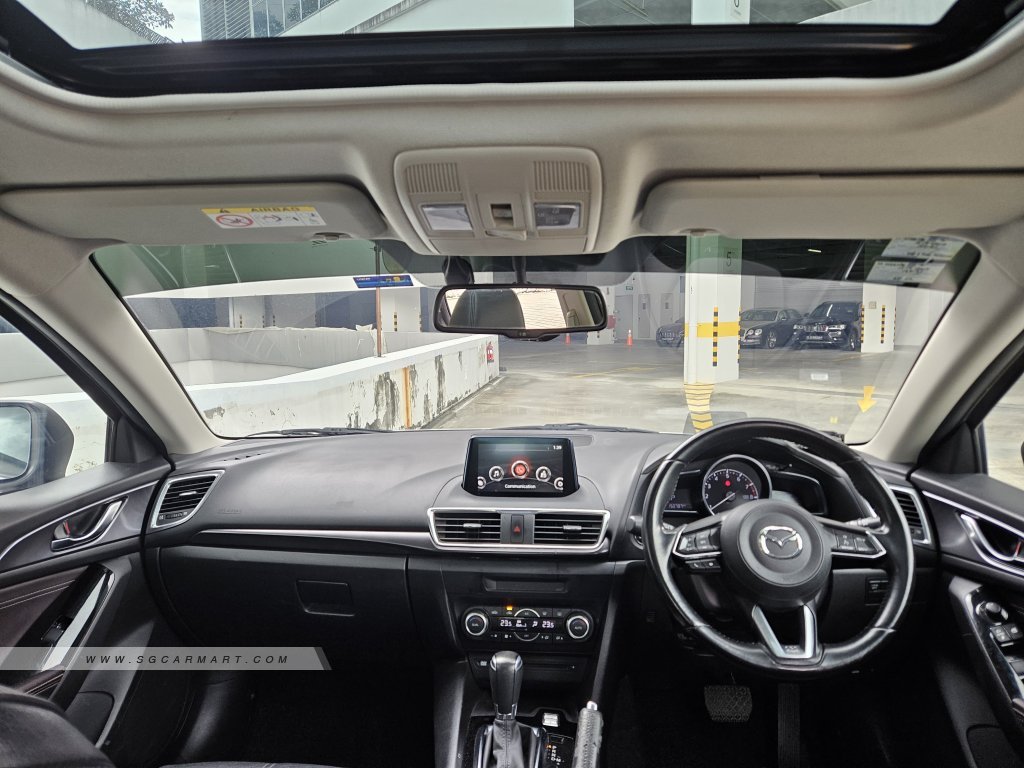Mazda 3 1.5A Deluxe Sunroof