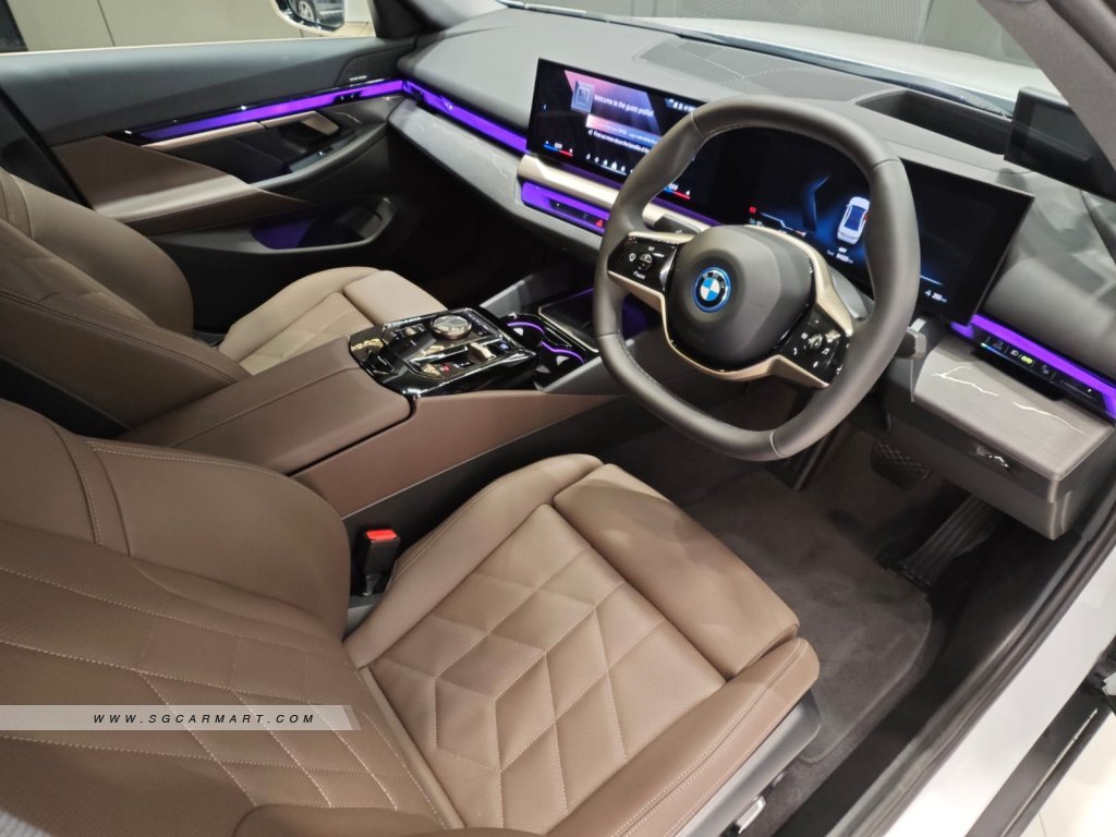 BMW i5 Electric eDrive40