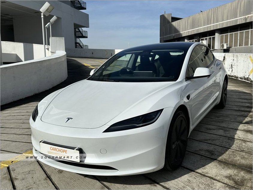 Tesla Model 3 Electric RWD