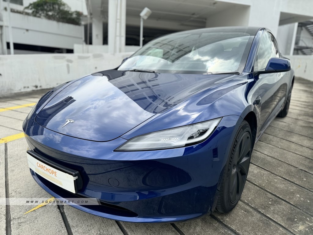 Tesla Model 3 Electric RWD