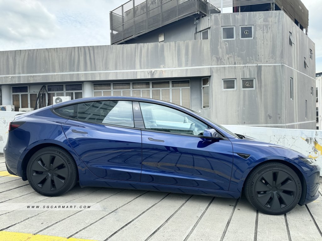 Tesla Model 3 Electric RWD