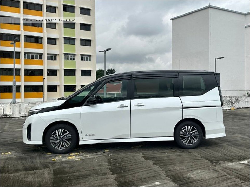 Nissan Serena e-POWER Hybrid 1.4A Highway Star Premium