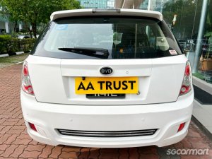 BYD e6 Electric