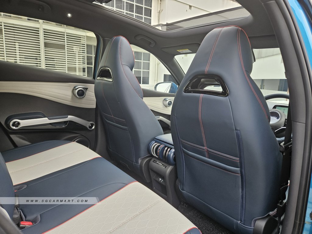 BYD Atto 3 Electric Sunroof