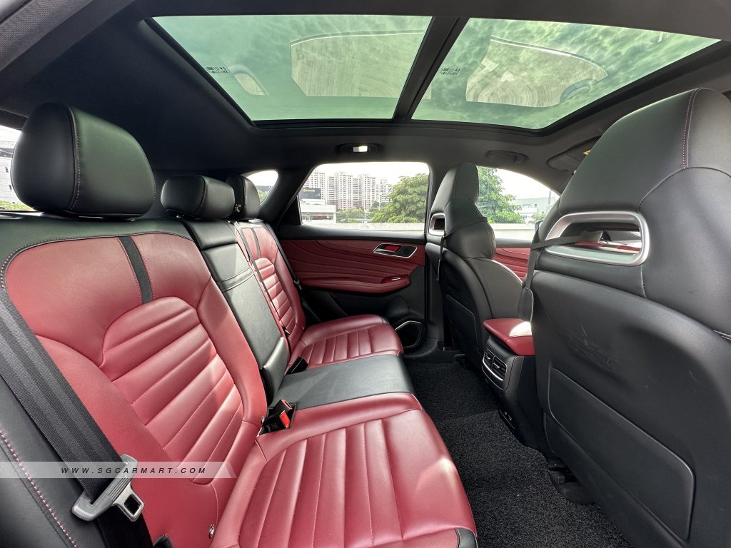 MG HS 1.5A Turbo Panoramic Roof