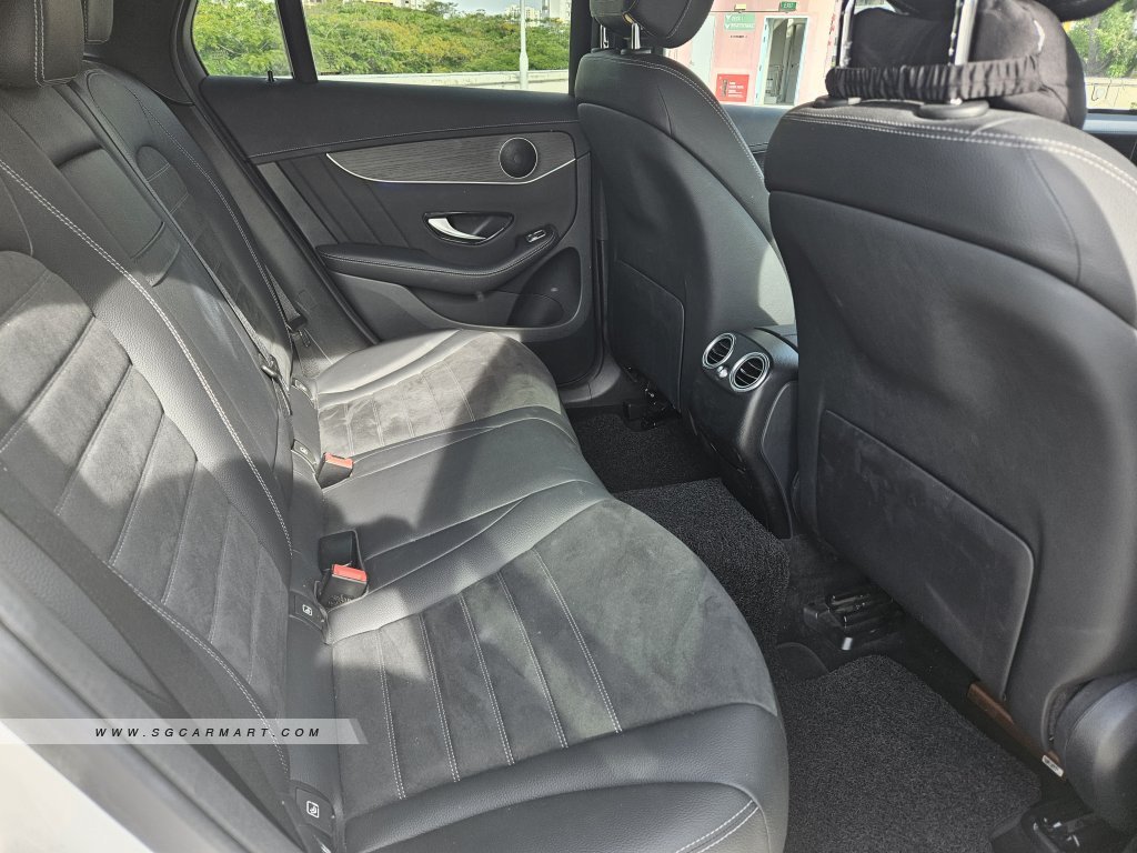 Mercedes-Benz GLC-Class GLC300 Coupe Mild Hybrid AMG Line 4MATIC