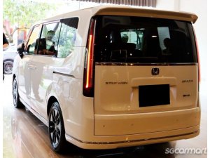 Honda Stepwagon Hybrid Spada 2.0A e-HEV