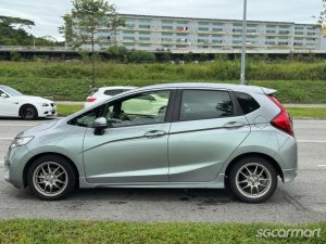 Honda Jazz 1.5A RS (New 5-yr COE)