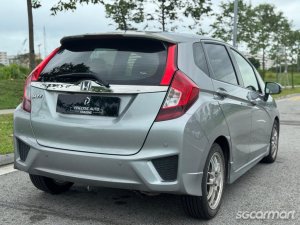 Honda Jazz 1.5A RS (New 5-yr COE)