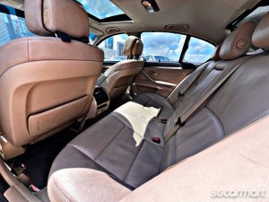 BMW 5 Series 528i Sunroof (COE till 11/2030)