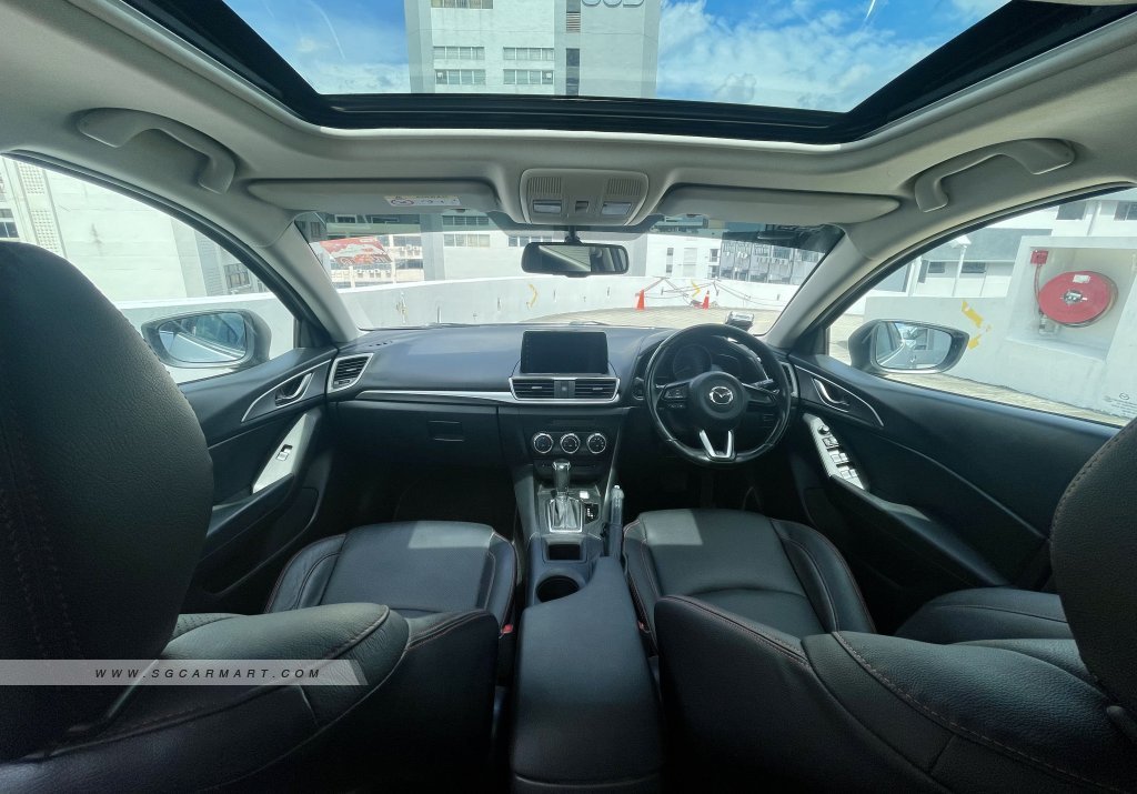 Mazda 3 1.5A Sunroof