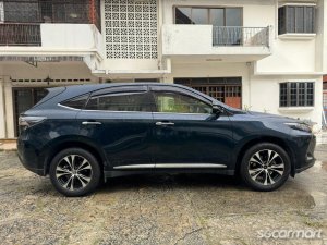 Toyota Harrier 2.0A Premium