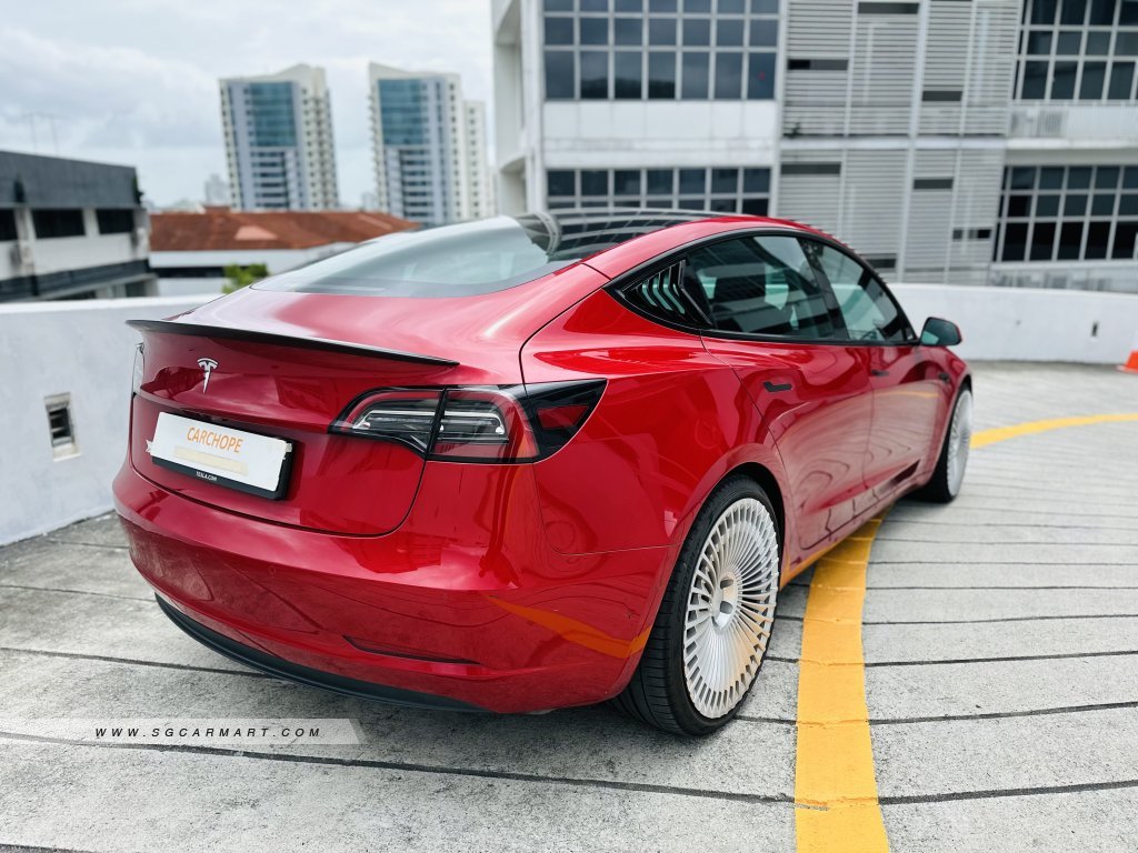 Tesla Model 3 Electric RWD