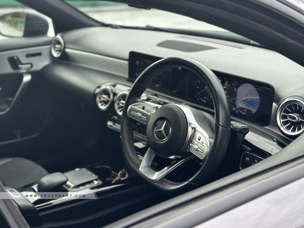 Mercedes-Benz A-Class A200 AMG Line Sunroof