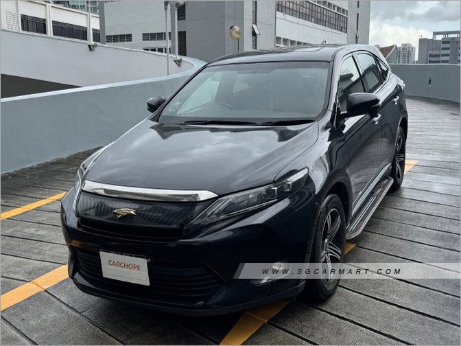 Toyota Harrier 2.0A Elegance Panoramic Roof