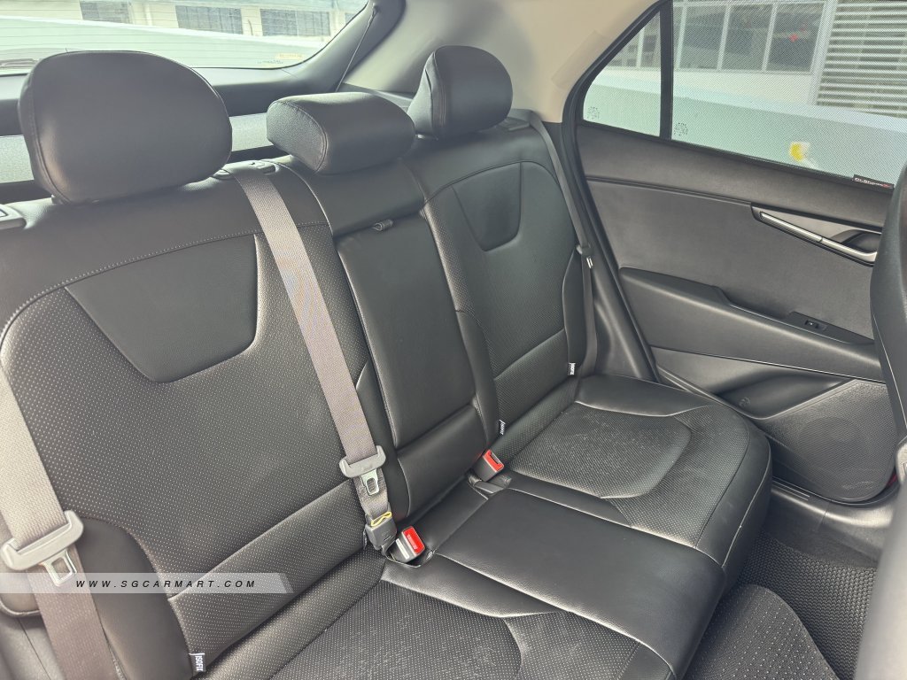 Kia Niro Hybrid 1.6A EX GDi DCT