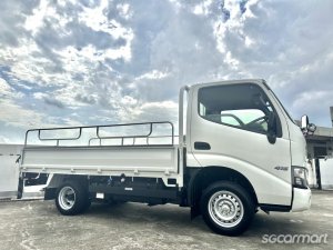 Hino Dutro 2.8M