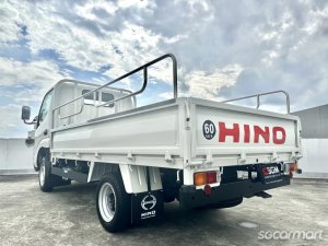 Hino Dutro 2.8M