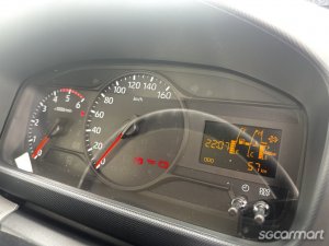 Hino Dutro 2.8M