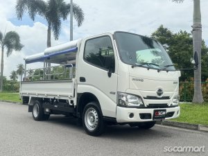 Hino Dutro 2.8M