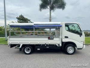 Hino Dutro 2.8M