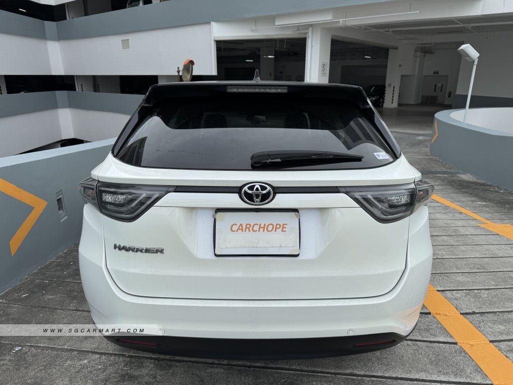 Toyota Harrier 2.0A Premium Panoramic Roof Style Mauve