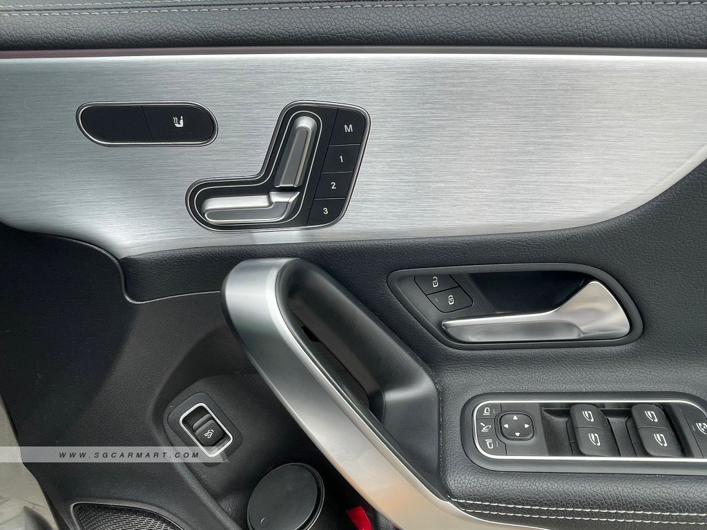 Mercedes-Benz CLA-Class CLA180 AMG Line Premium