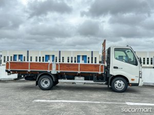 Hino XZU710R