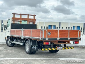 Hino XZU710R