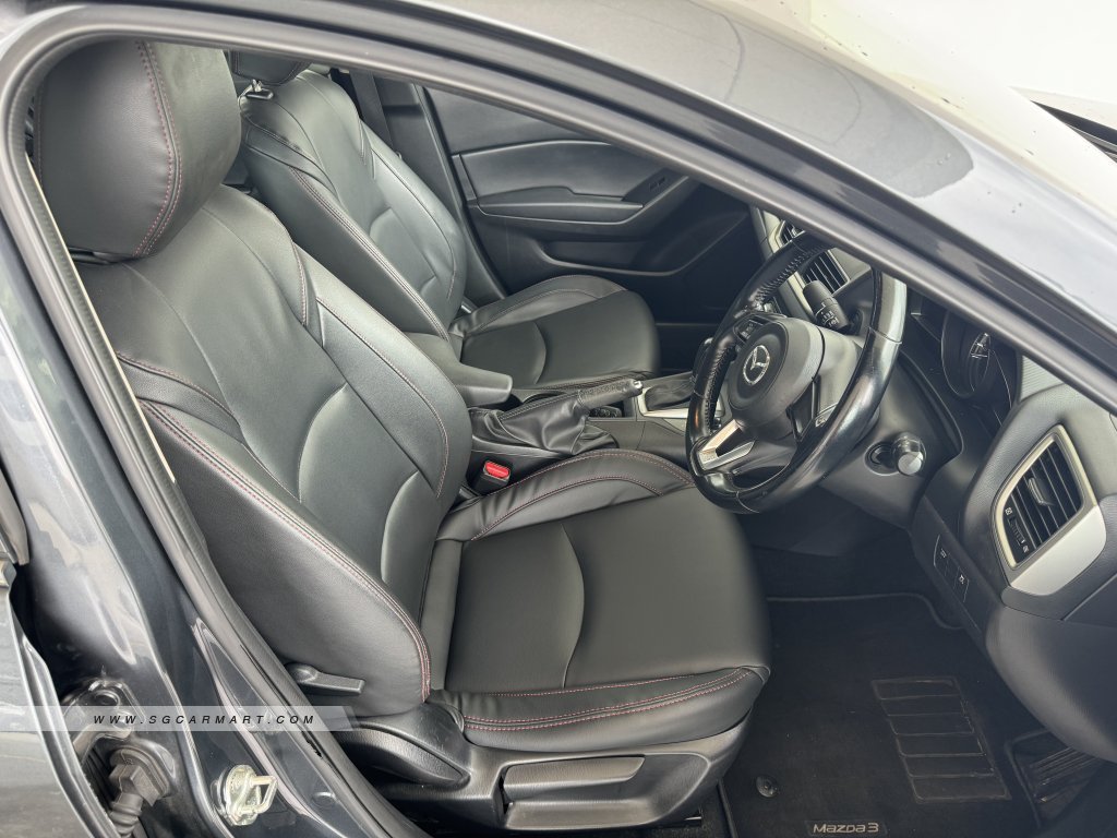 Mazda 3 1.5A Sunroof