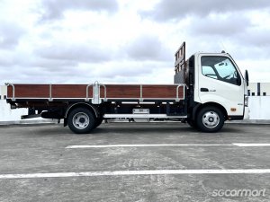 Hino XZU710R