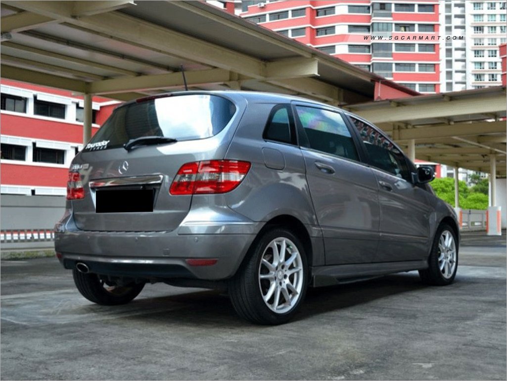Mercedes-Benz B-Class B180 (COE till 05/2029)
