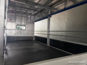 Mitsubishi Fuso Canter FEB21