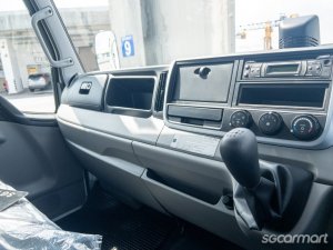 Mitsubishi Fuso Canter FEB21