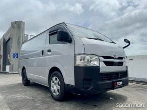 Toyota RegiusAce 2.8A DX