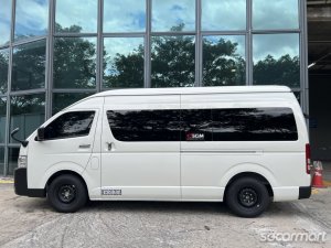 Toyota Hiace Commuter 2.8A GL High Roof