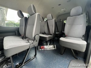 Toyota Hiace Commuter 2.8A GL High Roof