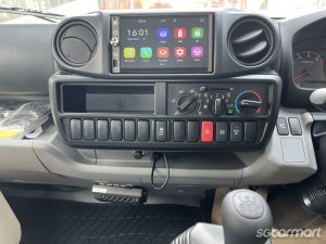 Hino Dutro 2.8M