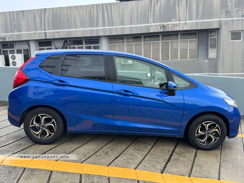Honda Fit 1.3A G (OPC)
