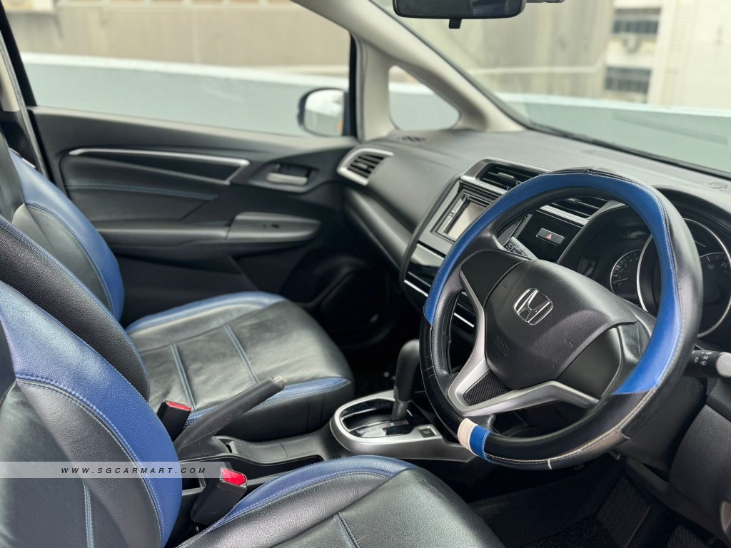 Honda Fit 1.3A G (OPC)