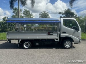 Hino Dutro 2.8M