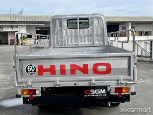 Hino Dutro 2.8M