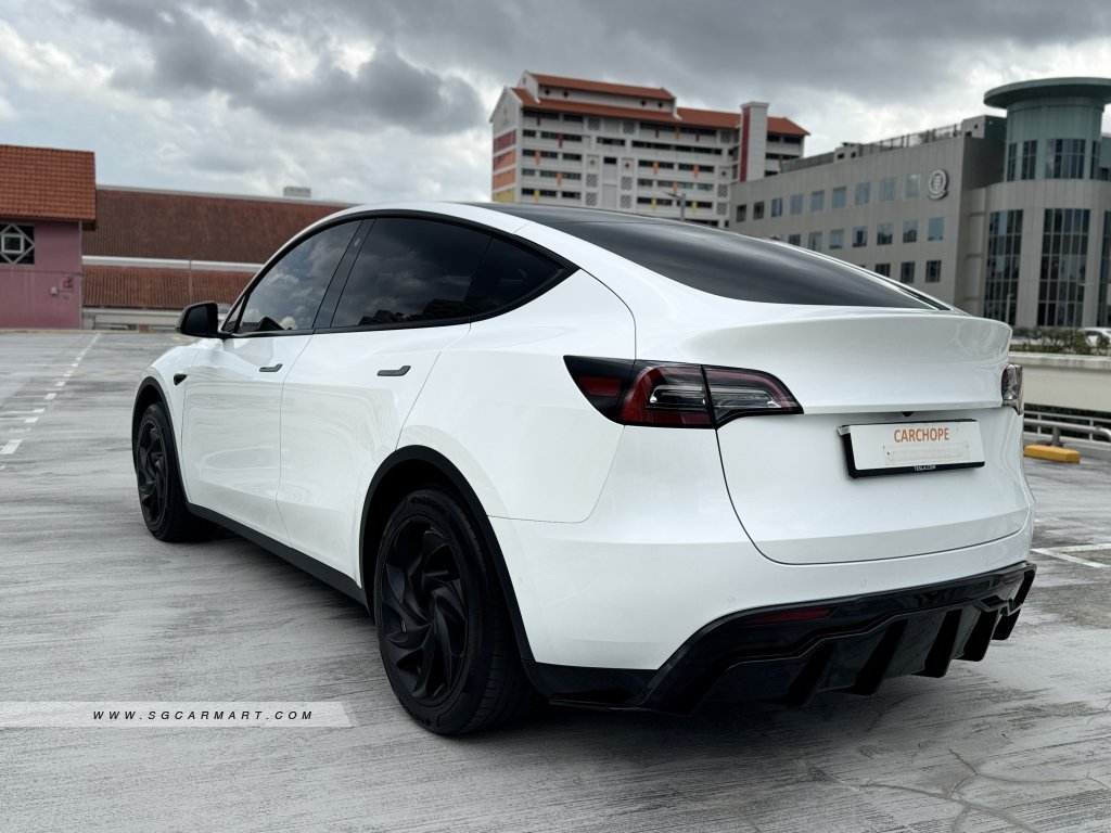 Tesla Model Y Electric RWD