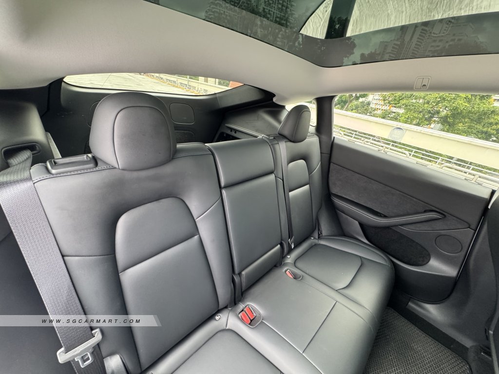 Tesla Model Y Electric RWD