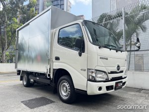 Hino Dutro 2.8M