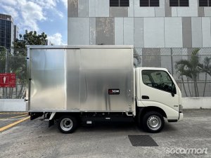Hino Dutro 2.8M