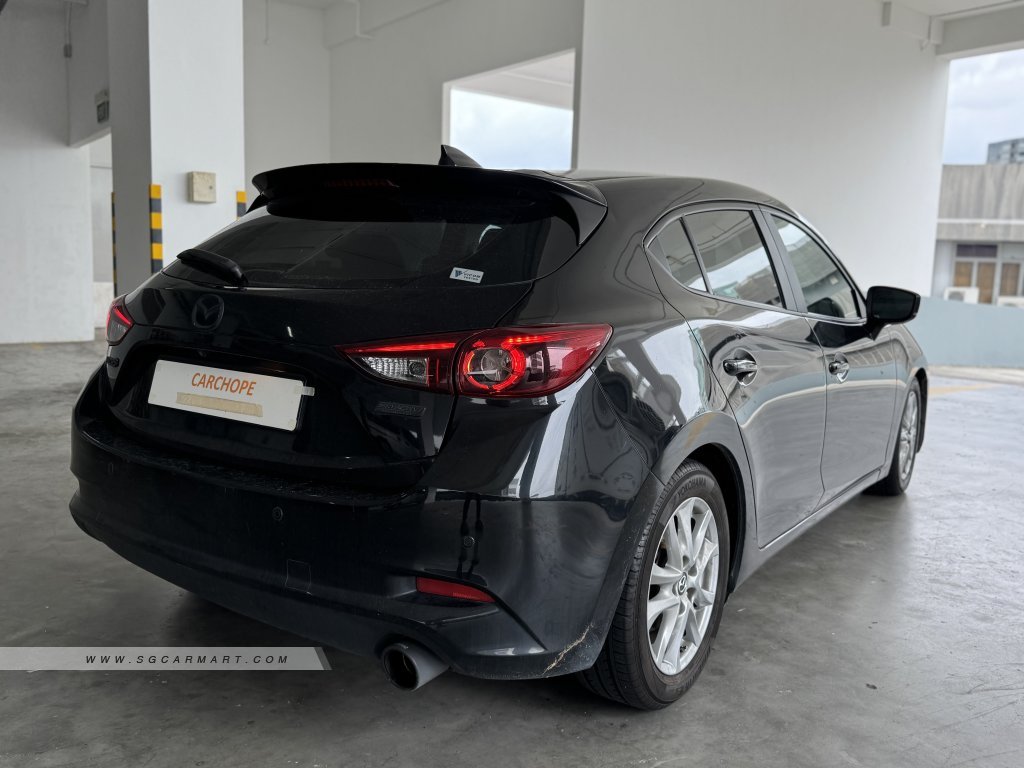 Mazda 3 HB 1.5A Deluxe Sunroof