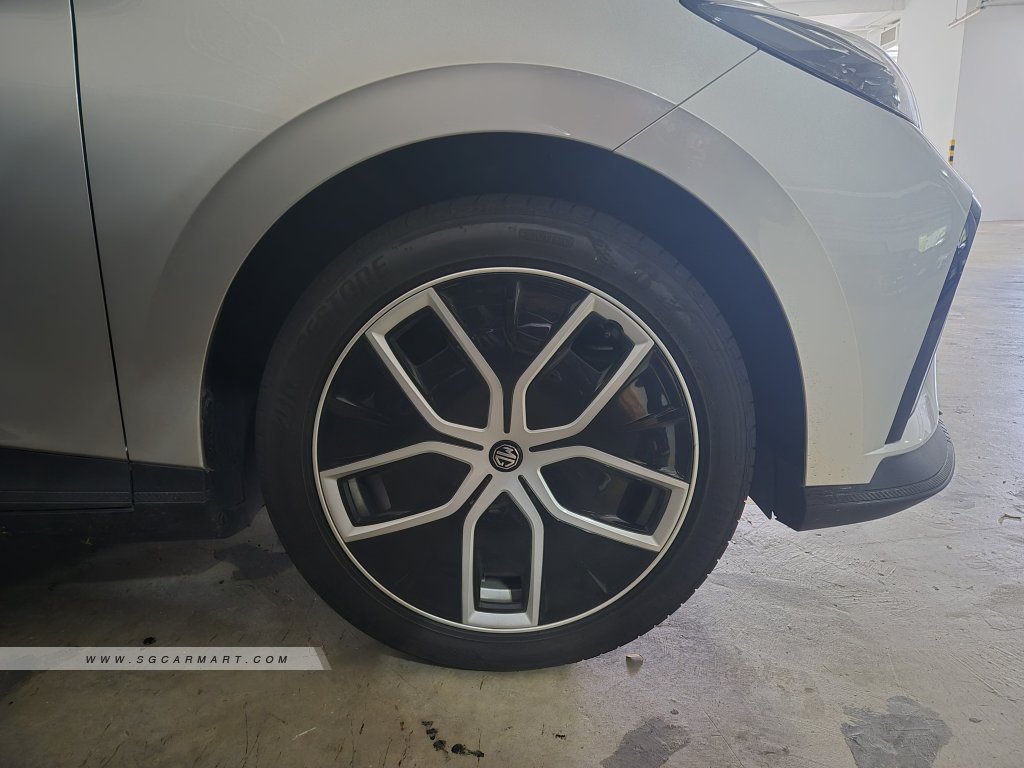 MG 4 Electric Trophy Sport LR